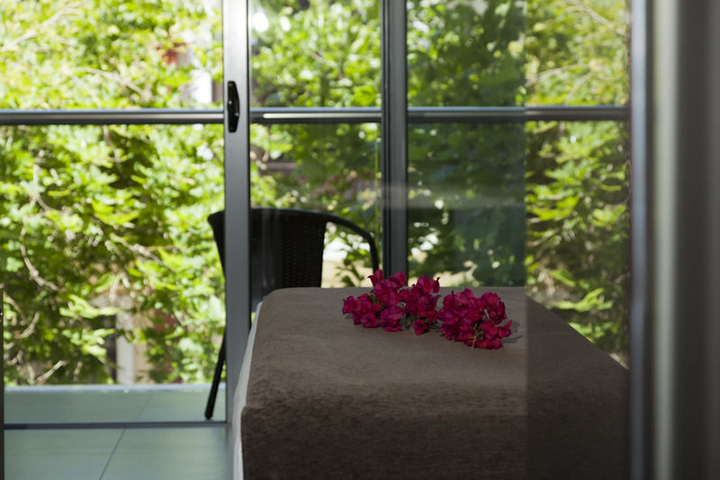 Oktober Downtown Boutique Hotel Rhodes City ภายนอก รูปภาพ
